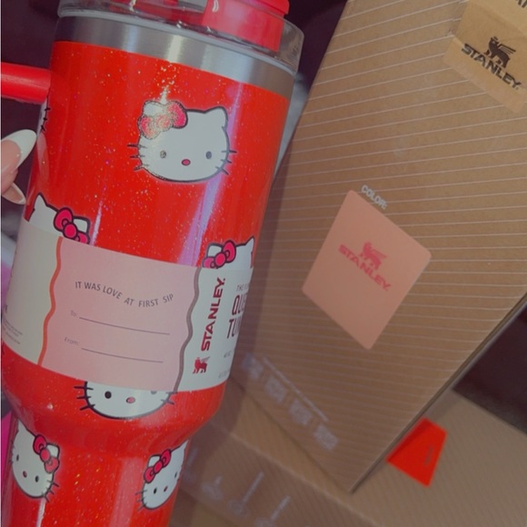 Hello kitty Stanley glitter - Picture 4 of 4